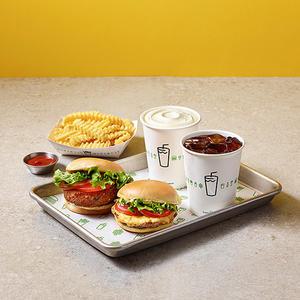 쉑버거+슈룸버거+프라이+바닐라 쉐이크+소다(S) 1잔