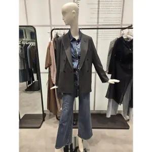 [ZOOC](대구신세계)[쥬크]더블 버튼 테일러드 자켓 Z253MSF101