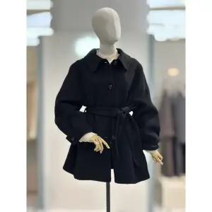 갤러리아 이프네 울 벨티드 하프 코트  (IQ1WHC01)