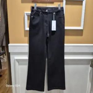 [하프클럽/BCBG]BCBG 비씨비지 겨울25 블랙 기모 부츠컷 바지 B5D9P351