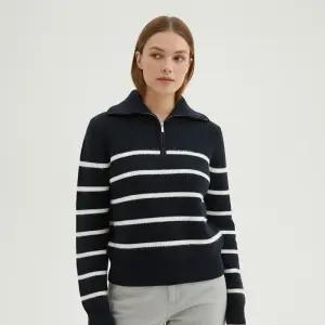 소프트얀 스파오 헤어리 하프집업 스웨터 SPKWF4TW05