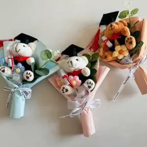 곰돌이 꽃다발 인형 캐릭터 특이한 유치원 초등학생 중학생 졸업식