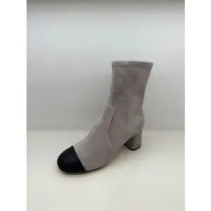 [갤러리아] 바바라 투톤스웨이드 앵클부츠 BBI884GY