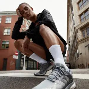 [롯데백화점]리투 블랙 윙 러닝 크루 삭스 - L22EASCW306A