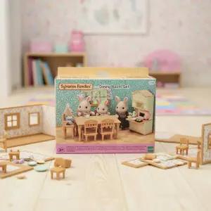 실바니안 패밀리 아기의자가 있는 다이닝룸 미니어쳐 피규어 소품 가구 모형 세트 소꿉놀이