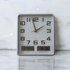 홈컴퍼니 무소음 사각 온도 습도 날짜 인테리어 건전지 LCD 벽시계 34CM