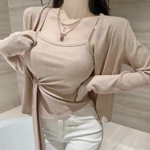 채핏 유라 꼬임나시+가디건 세트 섹시 글램 긴팔 tee 가디건 나시 꼬임 세트 니트 데일리룩