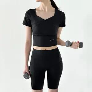 블레오 크롭 반팔 바이커 쇼츠 5부 레깅스 세트 DM2561825