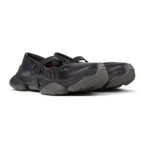 [캠퍼 공식] 26SS 여성 스니커즈 Karst 2 K201923-002