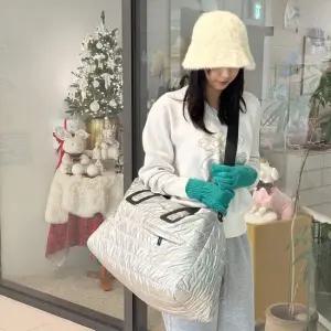 대형 패딩 보스턴백 여행 가벼운 대용량 운동 가방 수납력좋은가방 넉넉한수납공간