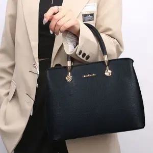 여성 데일리 토트백 겸용 크로스백 인조가죽 숄더백 스퀘어숄더백 심플숄더백 데일리가방