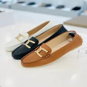 [닥스] 여성 플랫한 닥스로고 포인트 드라이빙슈즈 로퍼 단화 dif119