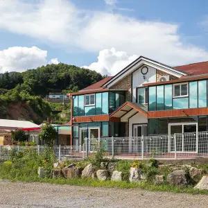 가평 르벨라커플펜션