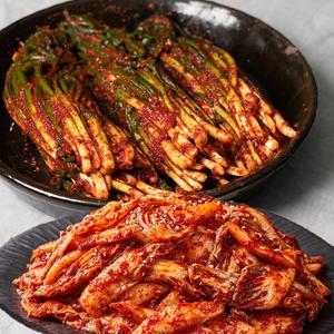 삼대본가 맛있게매운 국산 배추김치 1.5kg+파김치 500g