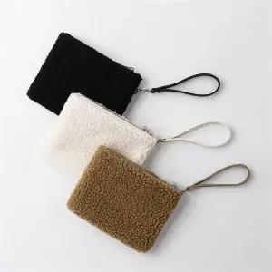 [셀러허브][라일리] Rly 양털느낌 미니 파우치겸 크로스백 캐주얼 핸드폰백 (S9518494)