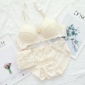 [하프클럽/버블돌]사브르 크림 와이어 브라1+팬티2