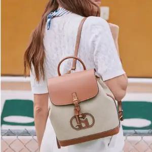 [NS홈쇼핑][헤지스ACC] HIBA6E105I2 [H20캔버스] H소가죽 패치 베이지 플랩 백팩..