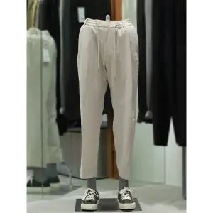 갤러리아 BON S/S 2종 택1 써커 원턱 테이퍼드 핏 캐주얼 팬츠 BN4MTA395