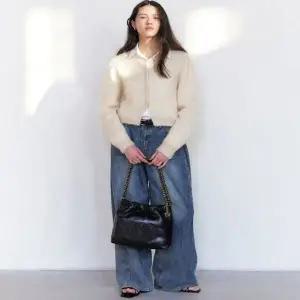 [NS홈쇼핑][헤지스ACC] HIBA5F551BK   H패치 블랙 레더 퀼팅 체인호보백[35143718]