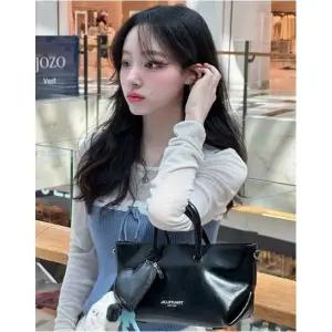 [롯데백화점]질스튜어트 블랙 글로시 소가죽 스몰 토트겸 크로스백 JABA5F763BK