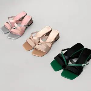 여성용 일상용 사각코 트위스트 끈 뮬 저굽 샌들