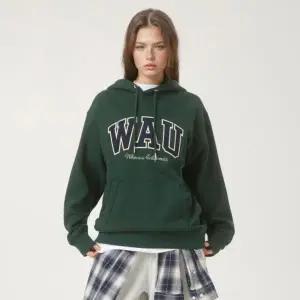 [롯데백화점]후아유 남녀공용 Corduroy Big Patch Hoodie(Brushed) WHMHF4T22U