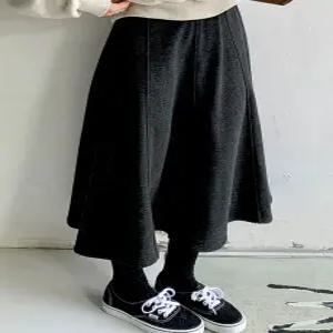 절개 플레어 밍크기모 히든밴딩 롱스커트 (one color)