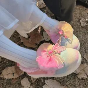 여아용 신디 무지개 LED 겨울 털 슬립온