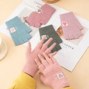 은창러브 하트 반 손가락 장갑 스마트폰 토시 터치 털장갑 겨울장갑 스마트폰 터치 여성 장갑 방한 털