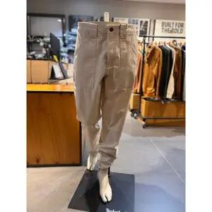 [팀버랜드] 팀버랜드 TB0A6V16 CR3 고프스타운 캔바스 팬츠 아이보리 [P003738271]