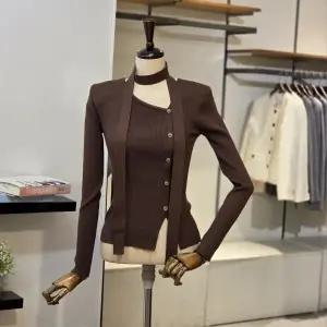 [대구백화점] [반에이크]버튼 슬릿 니트 스카프 SET(VB5YKTM320D)