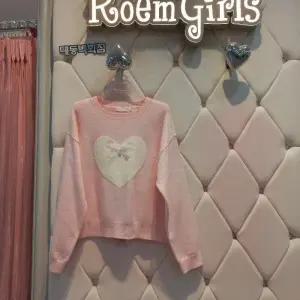 로엠걸즈 DP01 하트  별 풀오버 스웨터 하트  별 풀오버  스웨터  RGKA2611P