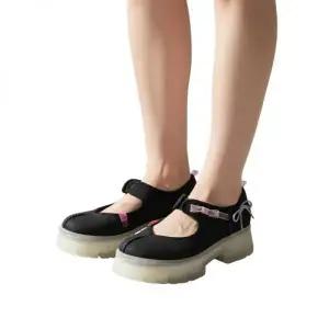 [UGG]아름 메리 제인 블랙 슈즈 150963104