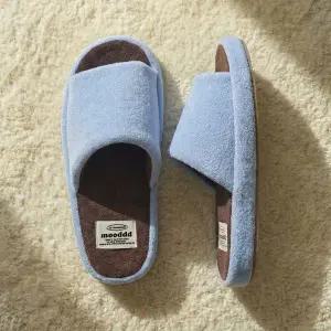 [홈앤미][신제품] 메모리폼 실내화 쿠션 거실화 층간소음 발편한 푹신한 슬리퍼 (M/코튼스카이)