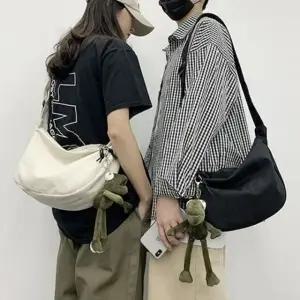 bns 데일리 반달 크로스백 1개(색상 택1)