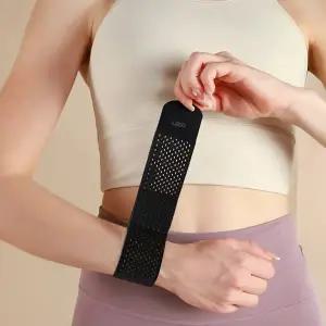 [레토] 슬림핏 손목보호대 헬스 팔목 얇은 아대 밴드