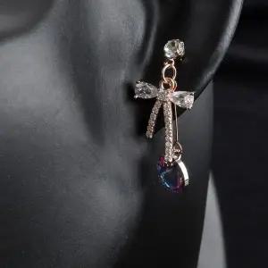 [셀러허브]여자 리본 롱드롭 오로라 3종옵션 귀걸이 (S23461000)