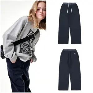 [갤러리아] AZA2PT03NV 세미 와이드 네이비 다이마루 팬츠