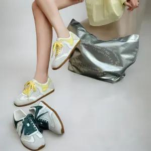 여성 가죽 메시 그린 옐로우 레이스업 운동화