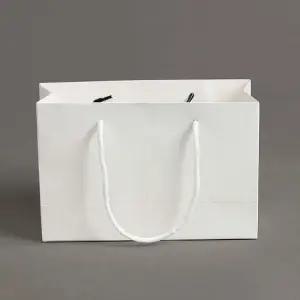 종이 쇼핑백 화이트 백 봉투 의류 쥬얼리 옷가게 포장 판촉물 무지 답례