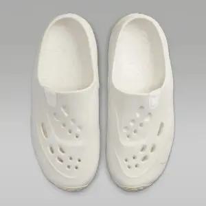 조던 롬 슬라이드 FQ0227-100