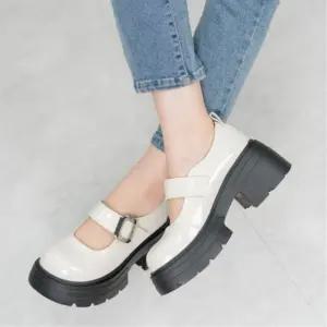 여성 러블리 유광 통굽 메리제인 샌들