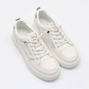 여성용 흰색 통기성 메쉬 운동화 끈풀림 방지 키높이