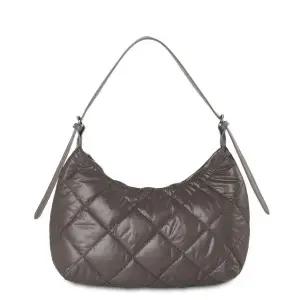 패딩숄더백1 (WFJ66S8)