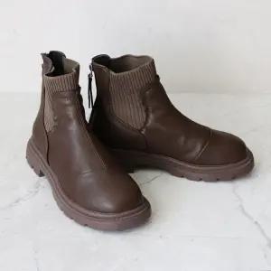 시보리스 컴포트 쿠션 미끄럼방지 스판 백지퍼 앵클부츠 3CM BD-AW906