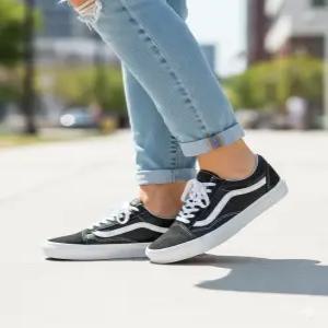 반스 vans 올드스쿨 - (레더) 블랙트루 화이트  VN000CP5BPB1