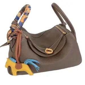 여성가죽 트렌디한 숄더백 가방 겸 토트백