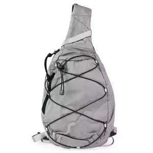 디몬트 CP컴퍼니 남성 B 렌즈 크로스 바디백(도브그레이) 20CMAC735A 005269G 904