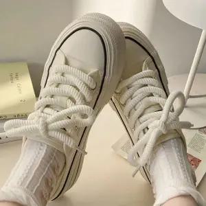 여성 2컬러 귀여운 우동끈 키높이 통굽 뮬 스니커즈