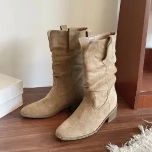 여성 트렌디 아이템 신발 앵클숏부츠 스틸레토 부츠 가을 겨울 슬림 하이힐 메일라드 미들 웨스턴 힛템